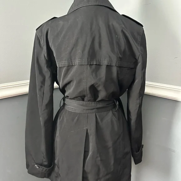 Black trench coat - Picture 5 of 6